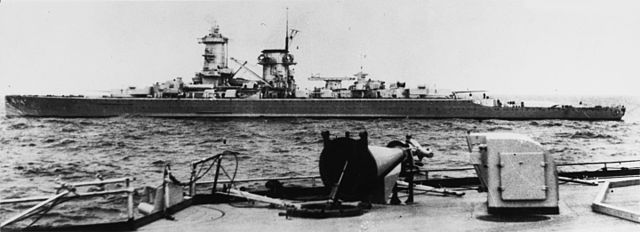 By U.S. Naval Historical Center Photograph (Naval History and Heritage Command) Admiral Scheer roku 1935