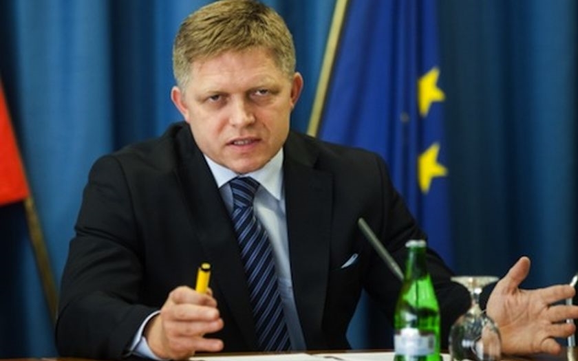 Řecko čelí tlaku EU, podle Fica by mělo být vyloučeno ze Schengenu