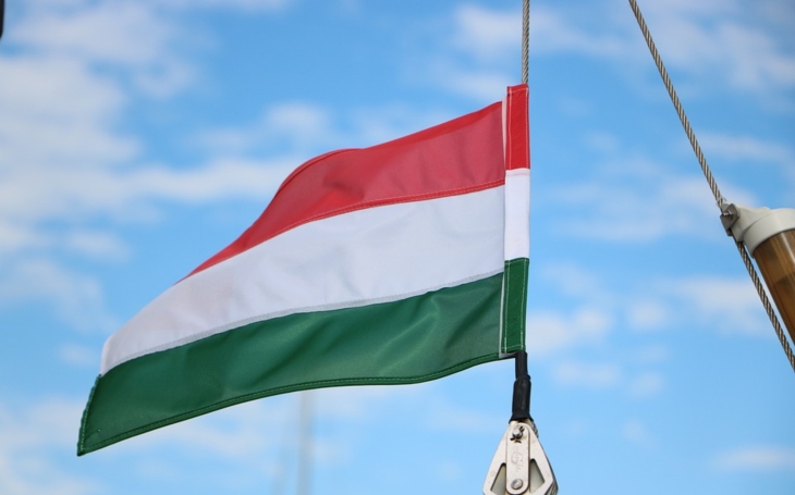 Szijjártó: Maďarsko se nezřekne své suverenity v EU