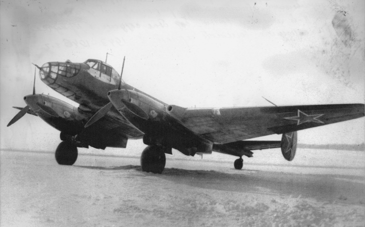 Stalinův dieselový bombardér útočil na Berlín