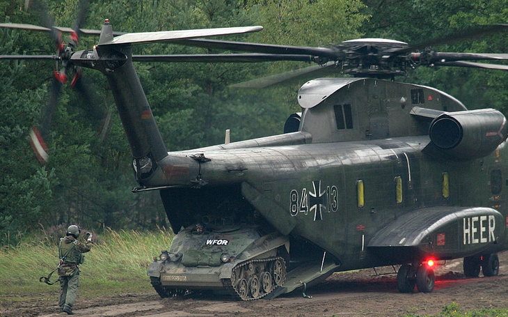 ”Malej, ale šikovnej” - nejmenší moderní ”tank” světa Wiesel dokáže divy