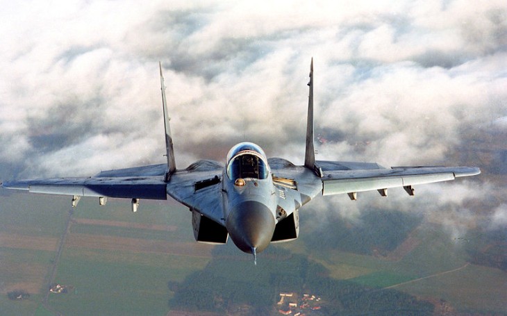 Indické vzdušné síly má posílit 21 letounů MiG-29 a 12 strojů Su-30MKI