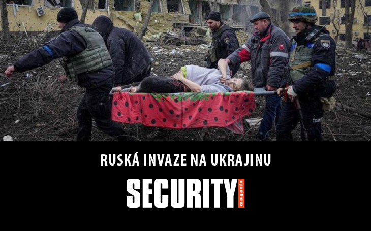 Jen největší lidská zrůda může bombardovat porodnici. Reakce českých politiků na ruský válečný zločin