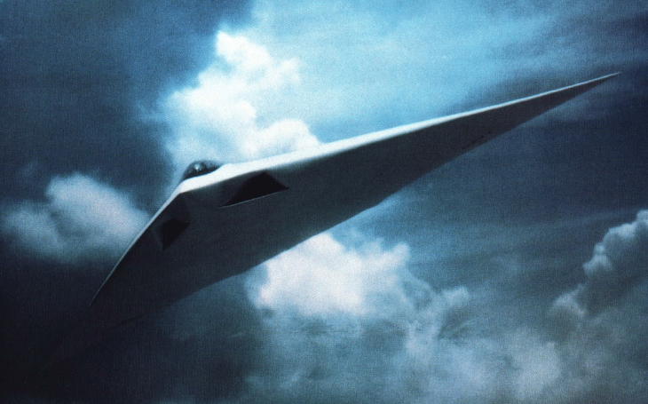 A-12 Avenger II: Z amerického stealth bombardéru měli mít Sověti nahnáno, místo toho se projekt utopil v problémech