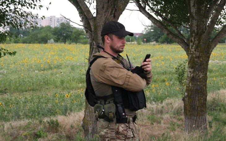 KOMENTÁŘ: Pluk Azov, pro někoho ,,náckové”, pro někoho hrdinové