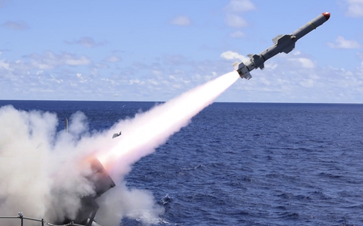 Pentagon: Ukrajinci potopili dvě ruské lodě střelami Harpoon odpálenými z náklaďáků