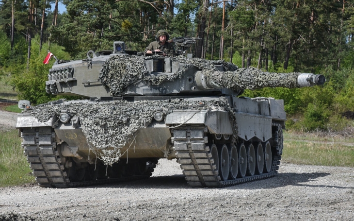 Neoficiálně: Polsko už předalo první Leopardy Ukrajině. Lov ruských obrněnců může začít