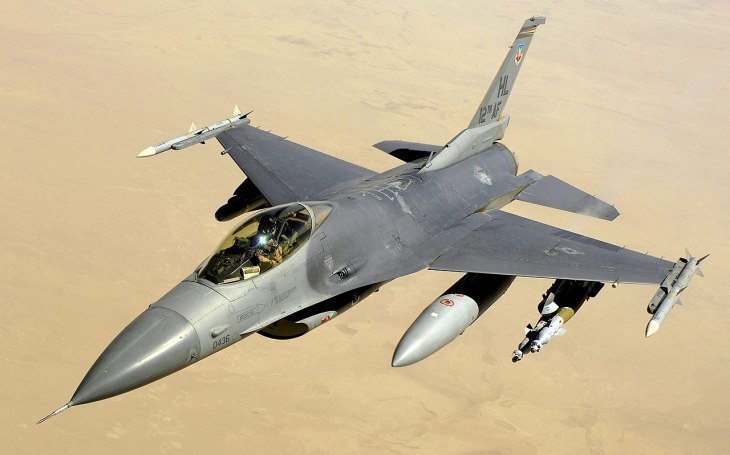 Letouny F-16 nebudou ,,gamechangerem“, ale Ukrajině by ve válce významně pomohly