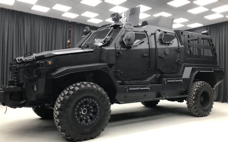 Němci otevřeli stavidla. Proud Leopardů, BATT UMG, radarů a munice na Ukrajině