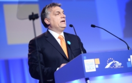 Orbán rezolutně odmítl výtky europarlamentu, které podpořila EK
