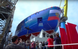 Video: Spuštění atomového ledoborce Arktika na vodu