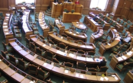 Katalánský parlament schválil rezoluci o nezávislosti