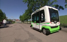 VIDEO: V Estonsku testují samořiditelné autobusy. K dokonalosti jim stále něco chybí