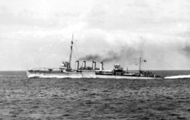 Jak americký torpédoborec USS Stewart plul pod japonskou vlajkou. Po válce odmítl jít ke dnu