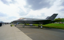 Kontrakt na dodávku letounů F-35 pro Spojené arabské emiráty má být podepsán ještě za Trumpova mandátu. Demokraté jsou proti