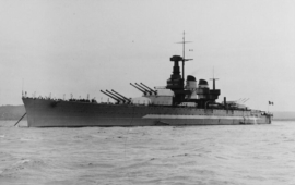 Mocná loď ostýchavého italského námořnictva. Druhoválečná Vittorio Veneto se štěstím přežila
